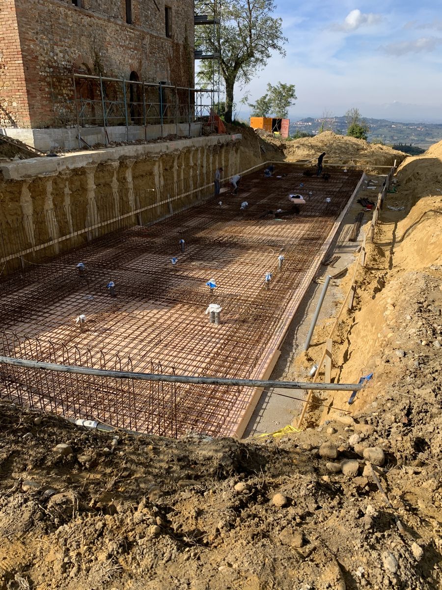 The reinforcement of the pool basin ready for the pour